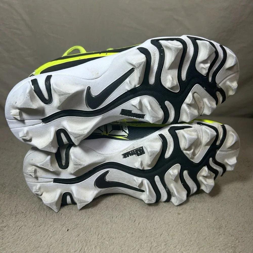 Nike Vapor Ultrafly 4 Keystone Youth Baseball Cleats Size 2.5Y Neon Yellow